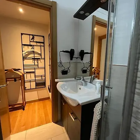 Appartement 10 *